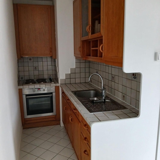  Annonces STROYES : Appartement | TROYES (10000) | 46 m2 | 488 € 