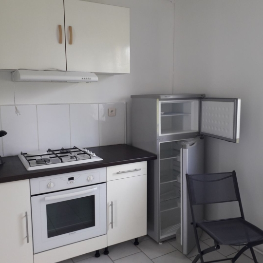  Annonces STROYES : Appartement | SAINT-ANDRE-LES-VERGERS (10120) | 56 m2 | 635 € 