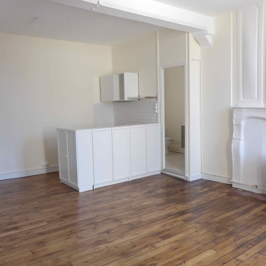  Annonces STROYES : Appartement | TROYES (10000) | 33 m2 | 375 € 