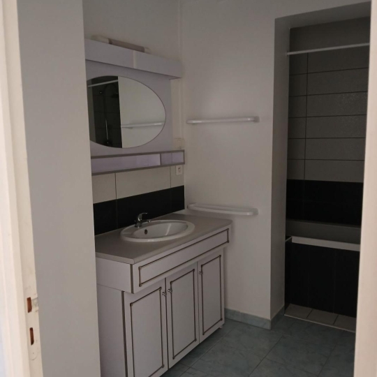  Annonces STROYES : Appartement | TROYES (10000) | 46 m2 | 580 € 