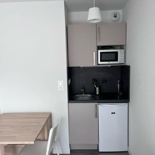  Annonces STROYES : Appartement | TROYES (10000) | 23 m2 | 488 € 