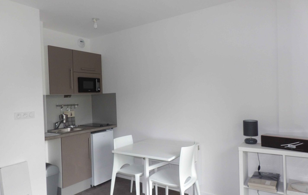 Annonces STROYES : Appartement | TROYES (10000) | 21 m2 | 420 € 