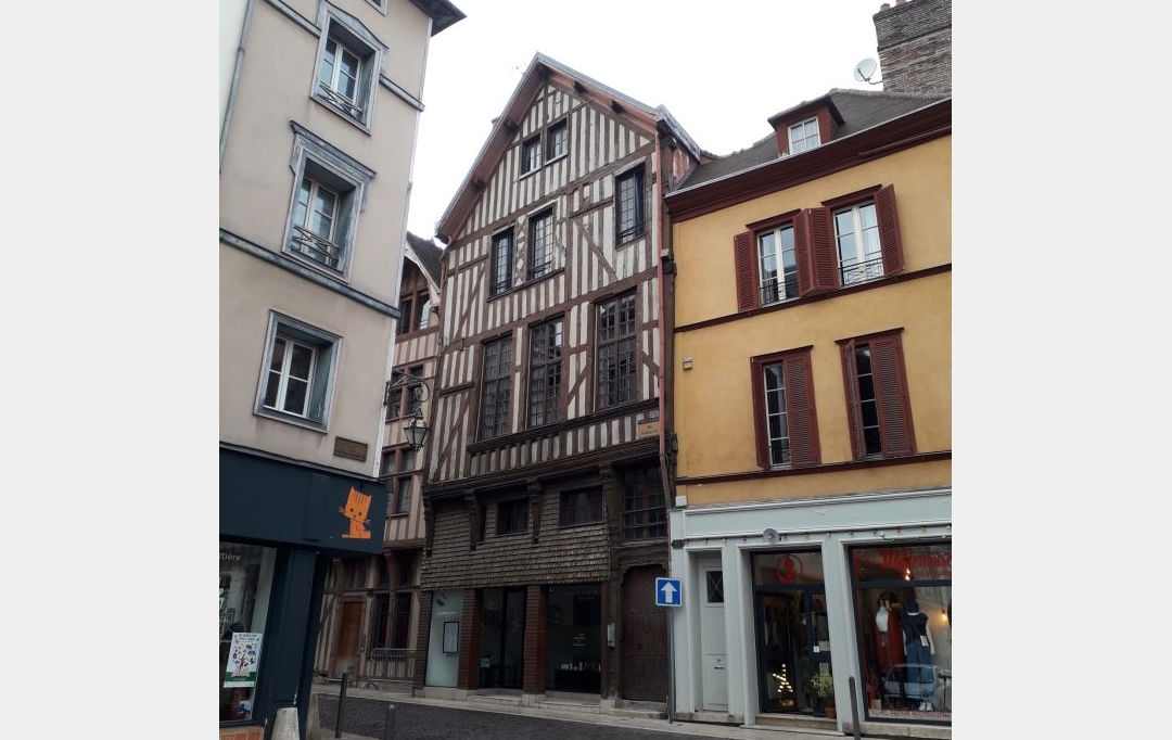 Annonces STROYES : Appartement | TROYES (10000) | 33 m2 | 375 € 