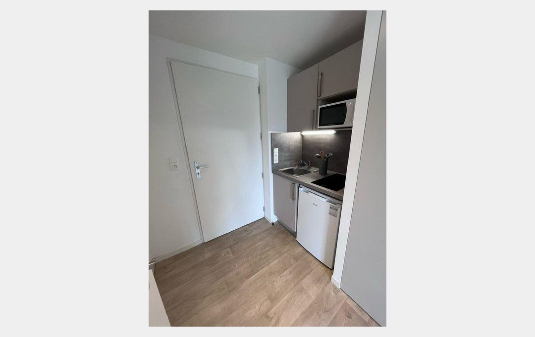 Annonces STROYES : Appartement | SAINT-ANDRE-LES-VERGERS (10120) | 23 m2 | 74 000 € 